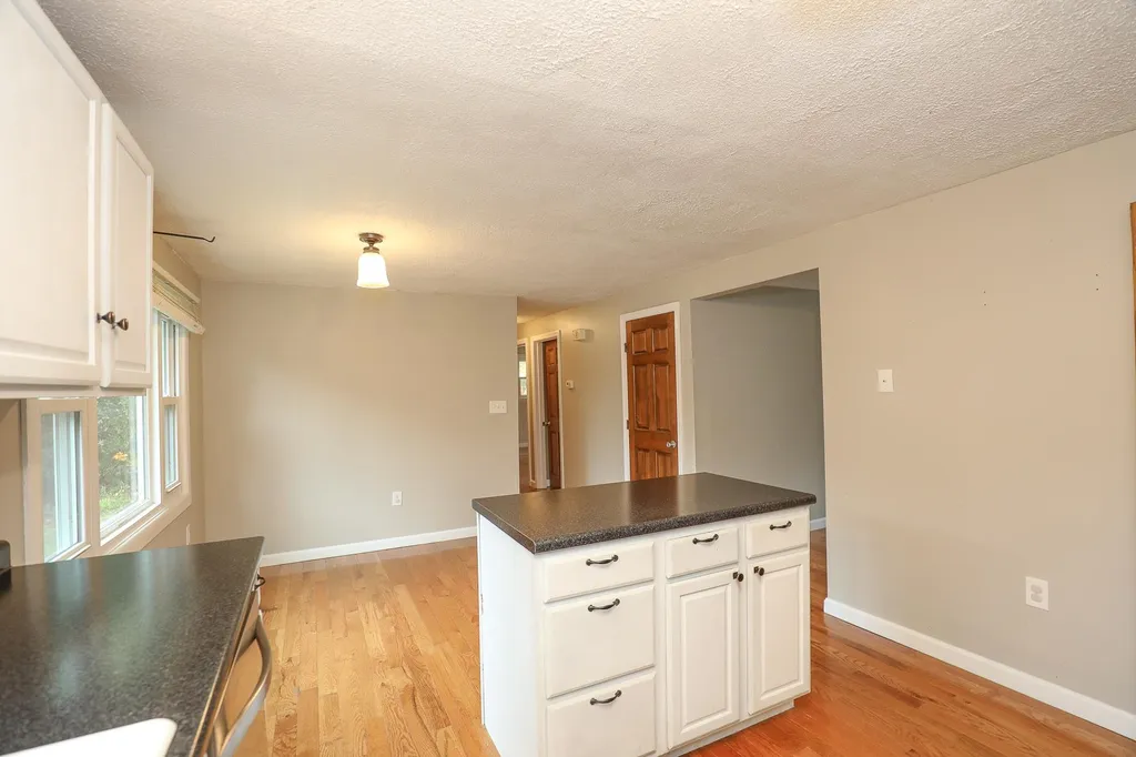 7 Norwich Road Nashua NH 03062