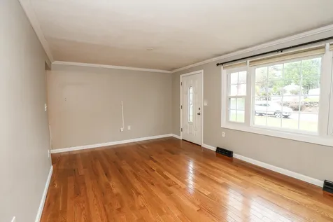 7 Norwich Road Nashua NH 03062