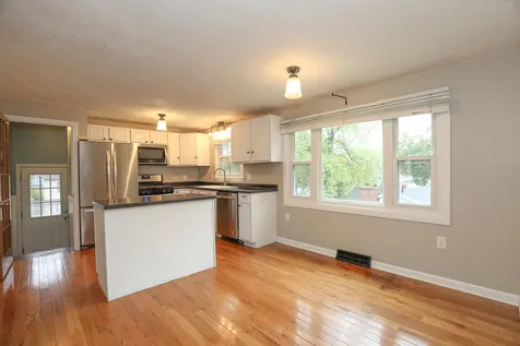 7 Norwich Road Nashua NH 03062