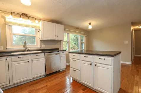 7 Norwich Road Nashua NH 03062