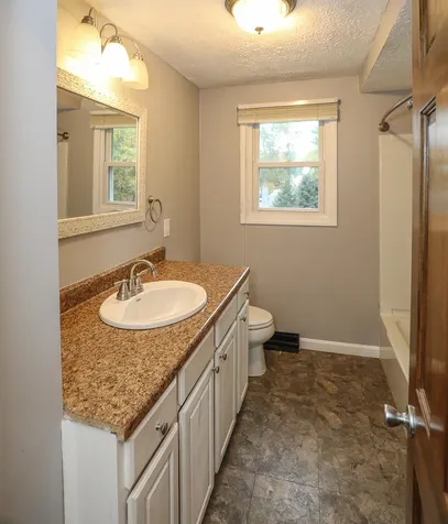 7 Norwich Road Nashua NH 03062