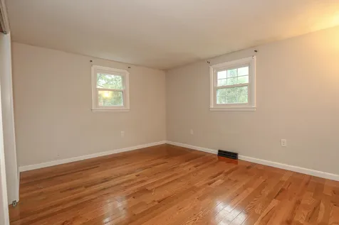 7 Norwich Road Nashua NH 03062