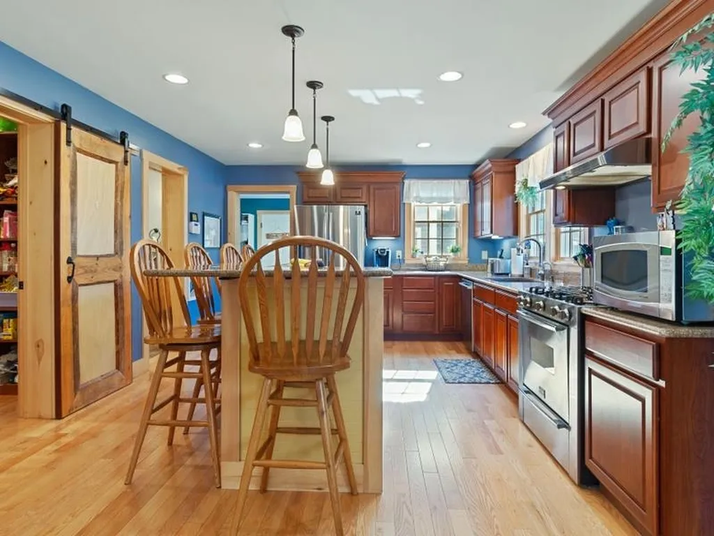 65 Whitaker Road Plainfield NH 03781