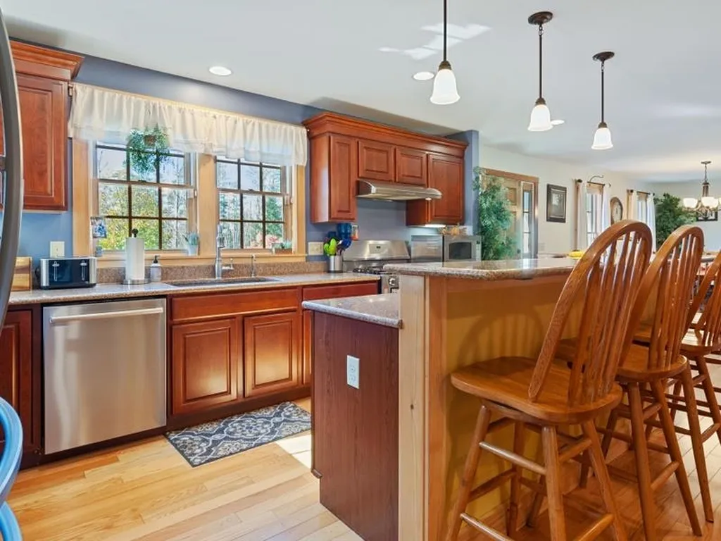 65 Whitaker Road Plainfield NH 03781