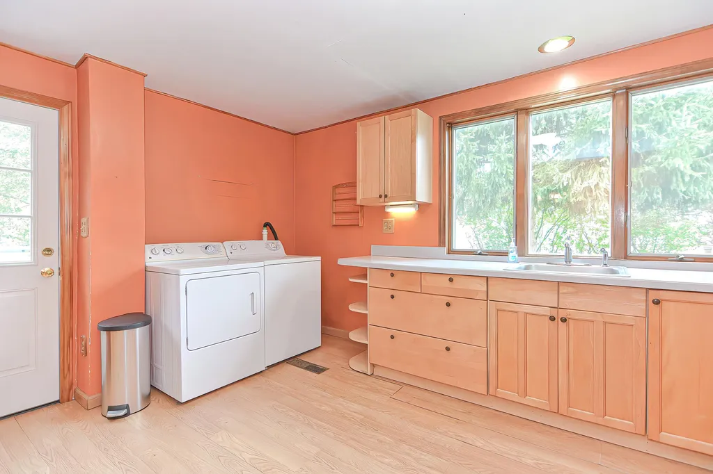 5 Evans Avenue Plaistow NH 03865