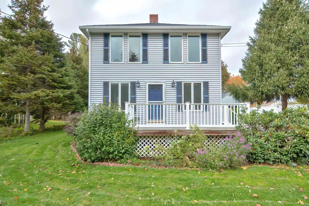 5 Evans Avenue Plaistow NH 03865