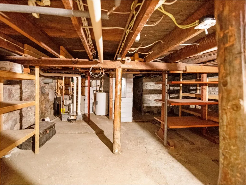 358 North Street Burlington VT 05401-2922
