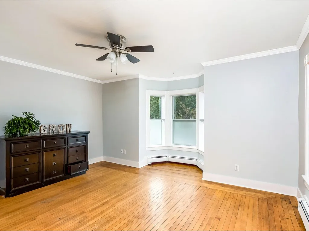 358 North Street Burlington VT 05401-2922