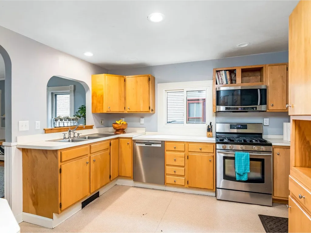 358 North Street Burlington VT 05401-2922