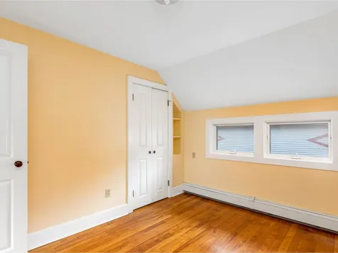 358 North Street Burlington VT 05401-2922