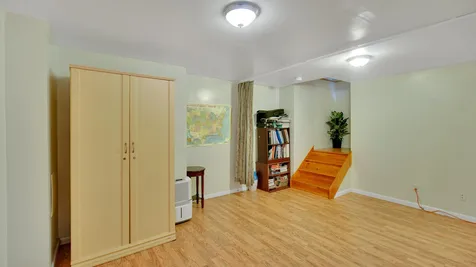1162 North Avenue Burlington VT 05408