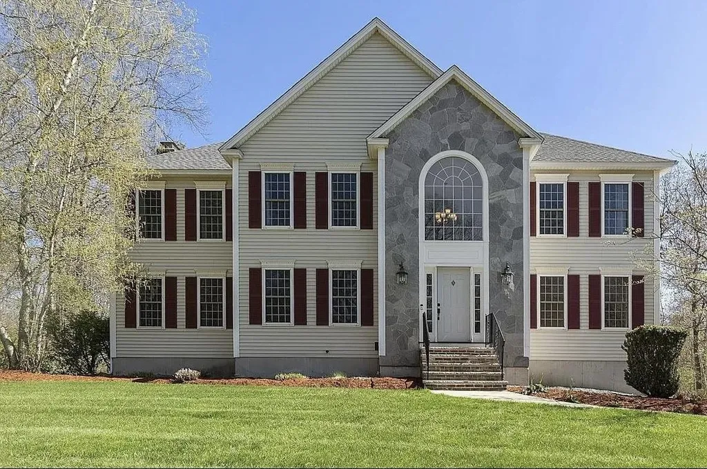 5 Glenwood Road Windham NH 03087