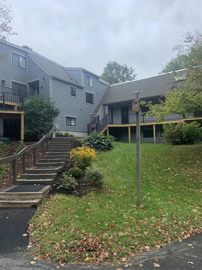 105 Williams Lane Hartford VT 05059