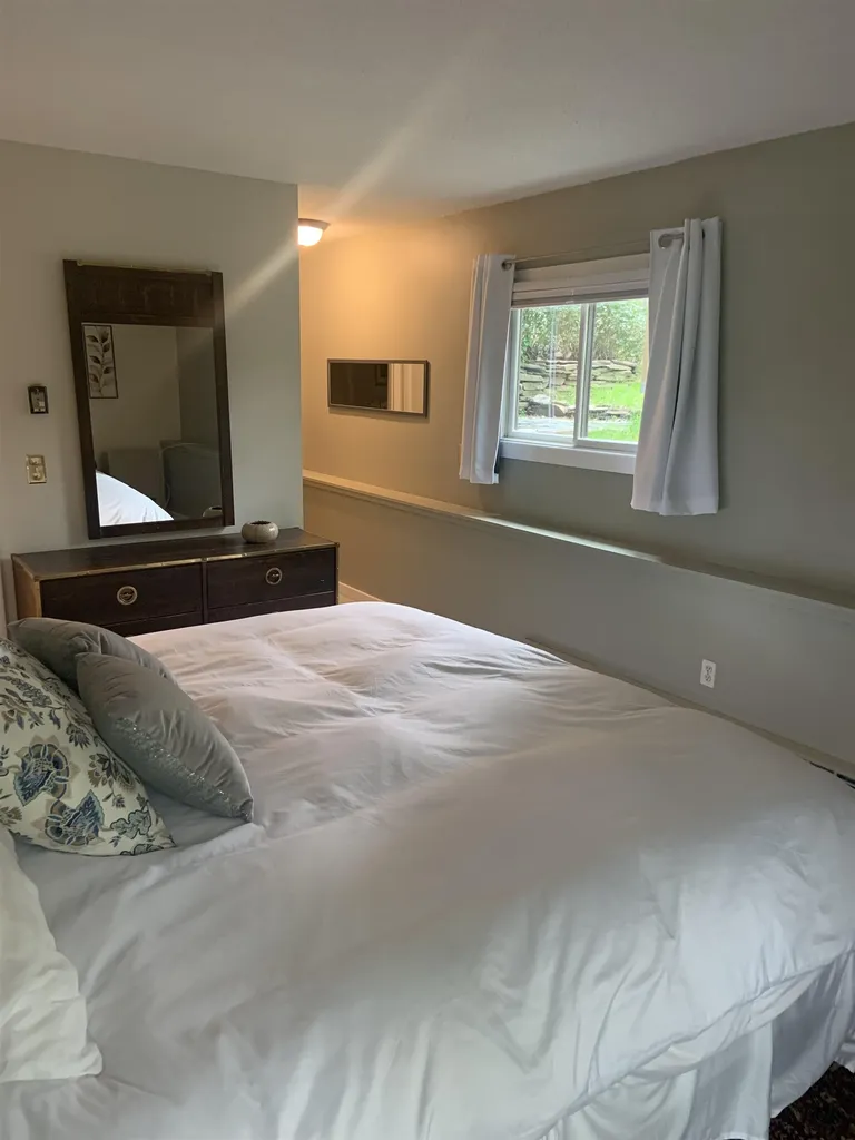 105 Williams Lane Hartford VT 05059