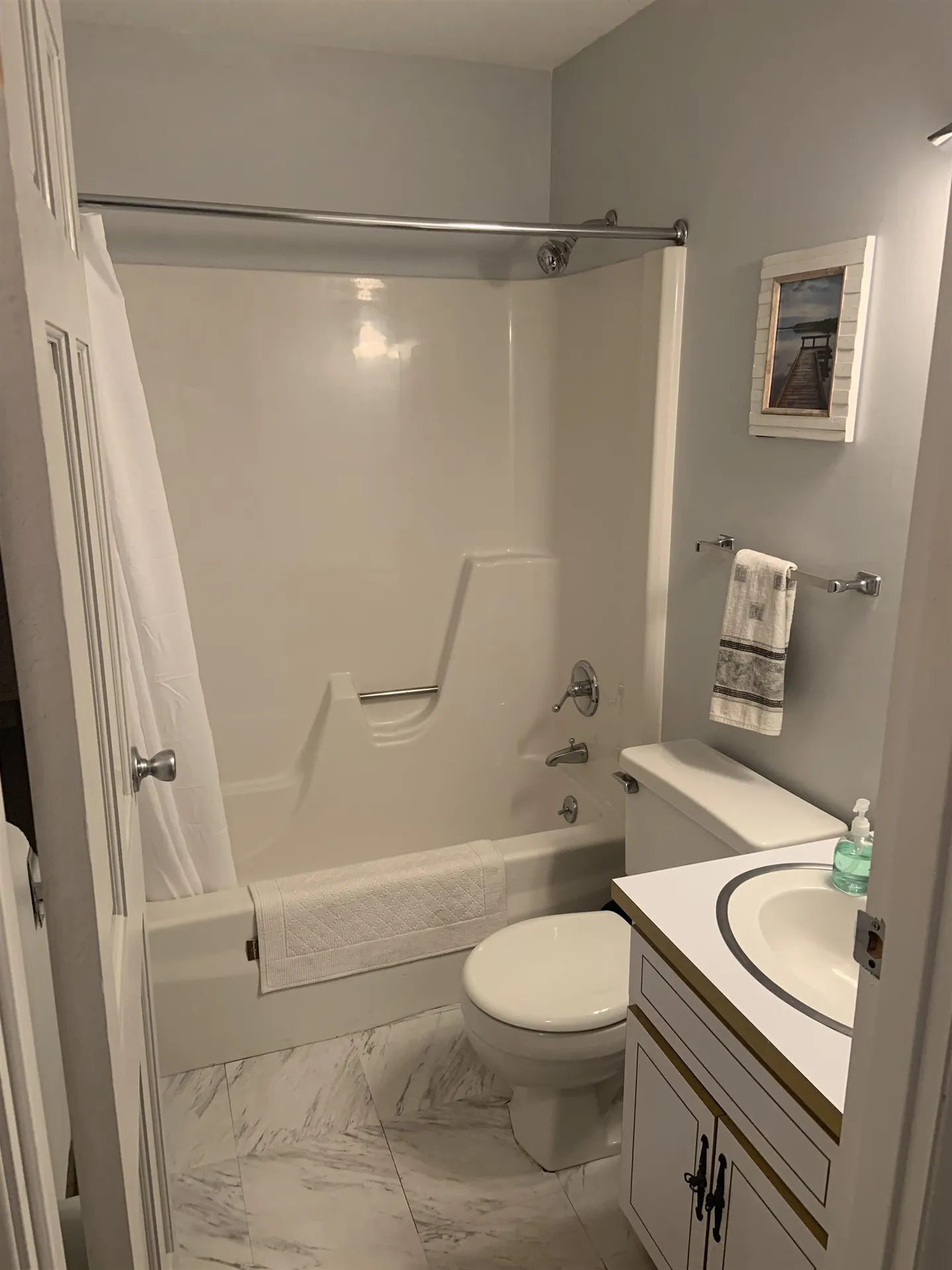 105 Williams Lane Hartford VT 05059