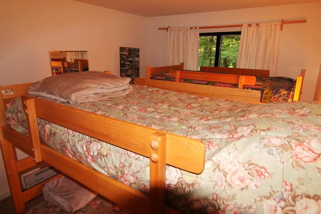 20b Bridgeview Road Lincoln NH 03251