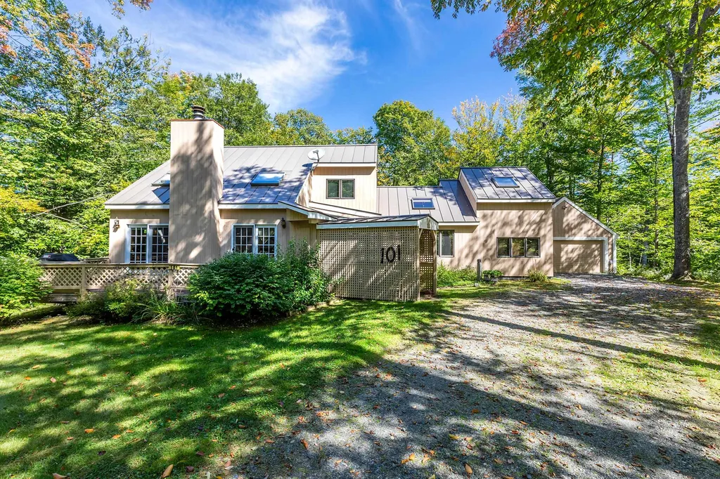101 Barbara Jane Drive Jamaica VT 05343