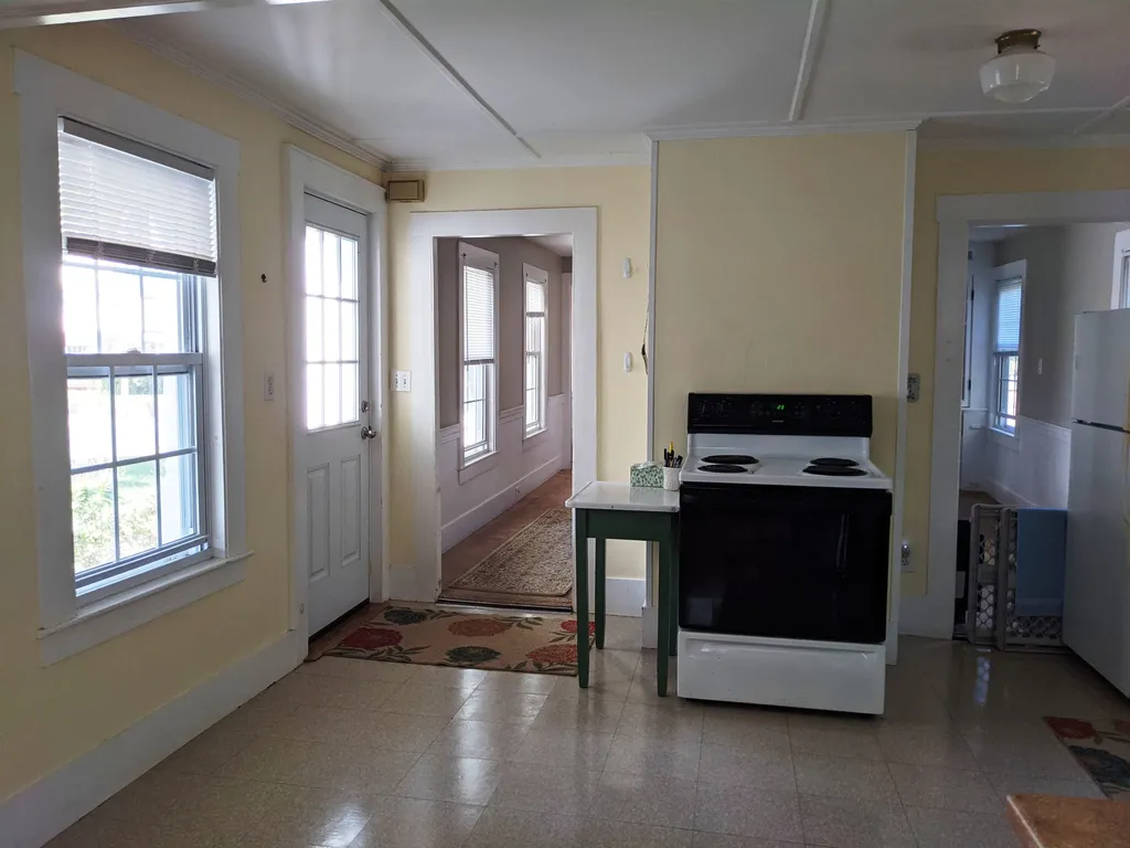 20 East Union Street Goffstown NH 03045
