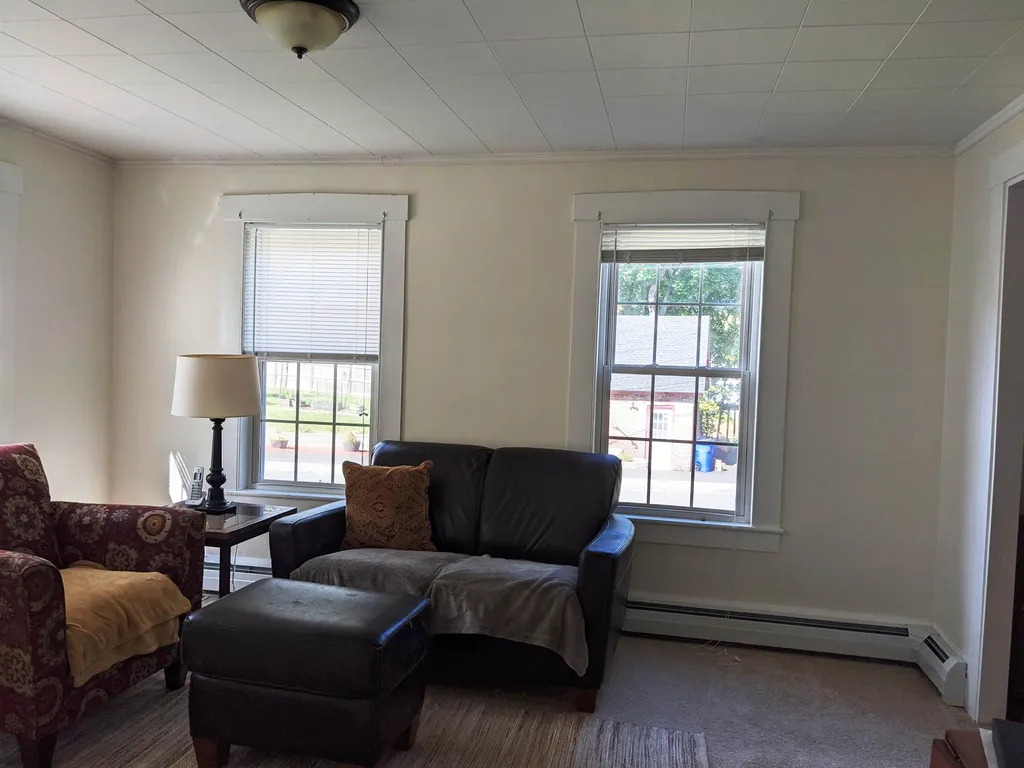 20 East Union Street Goffstown NH 03045