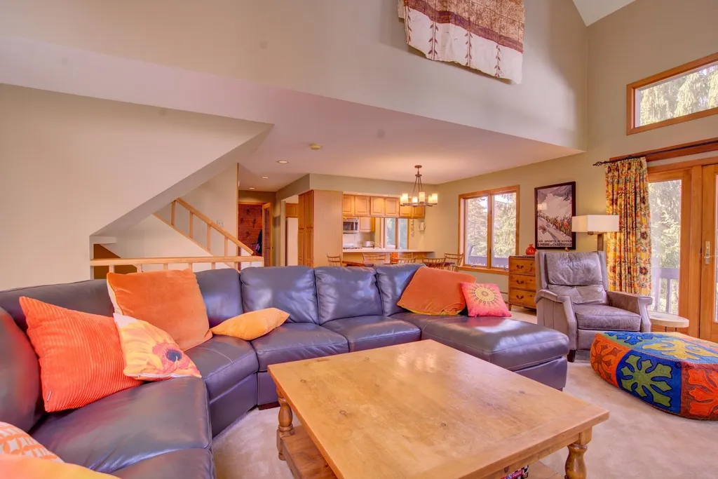 10 Middle Ridge Road Winhall VT 05340
