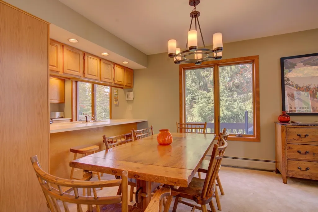 10 Middle Ridge Road Winhall VT 05340