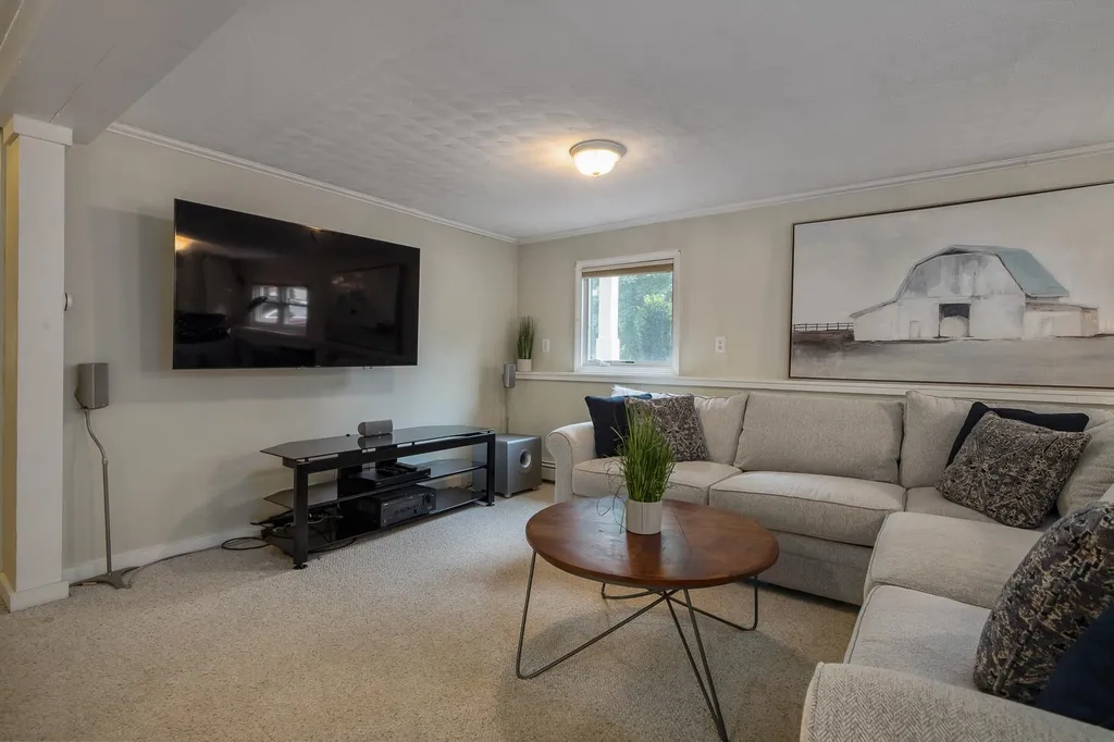 102 Marne Avenue Portsmouth NH 03801