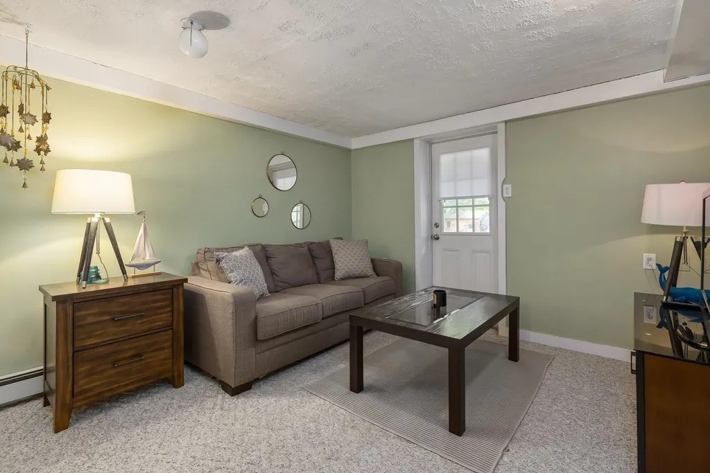 102 Marne Avenue Portsmouth NH 03801