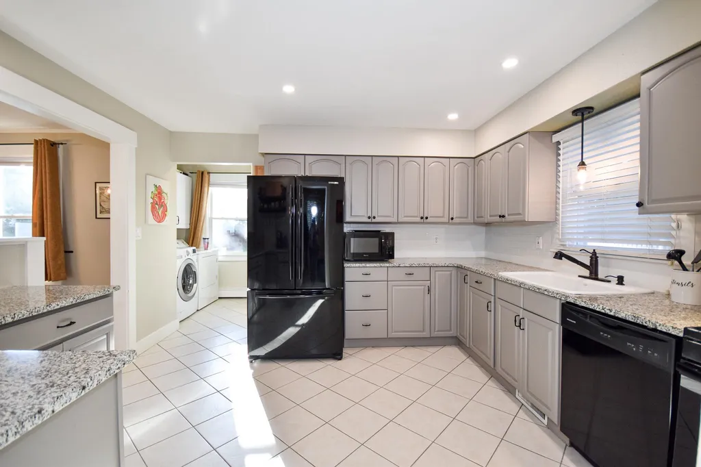 61 Central Avenue Dover NH 03820