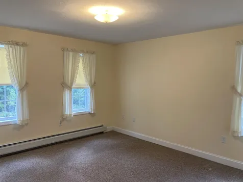 86 Manselville Road Deering NH 03244