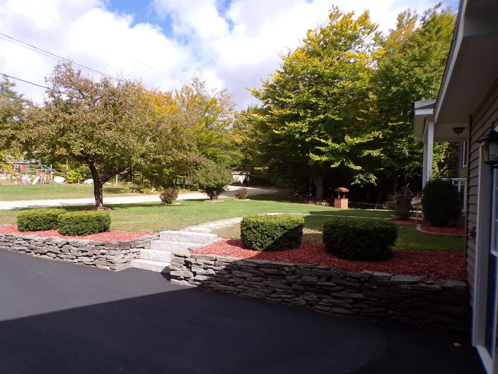 122 Raycrest Drive Randolph NH 03593