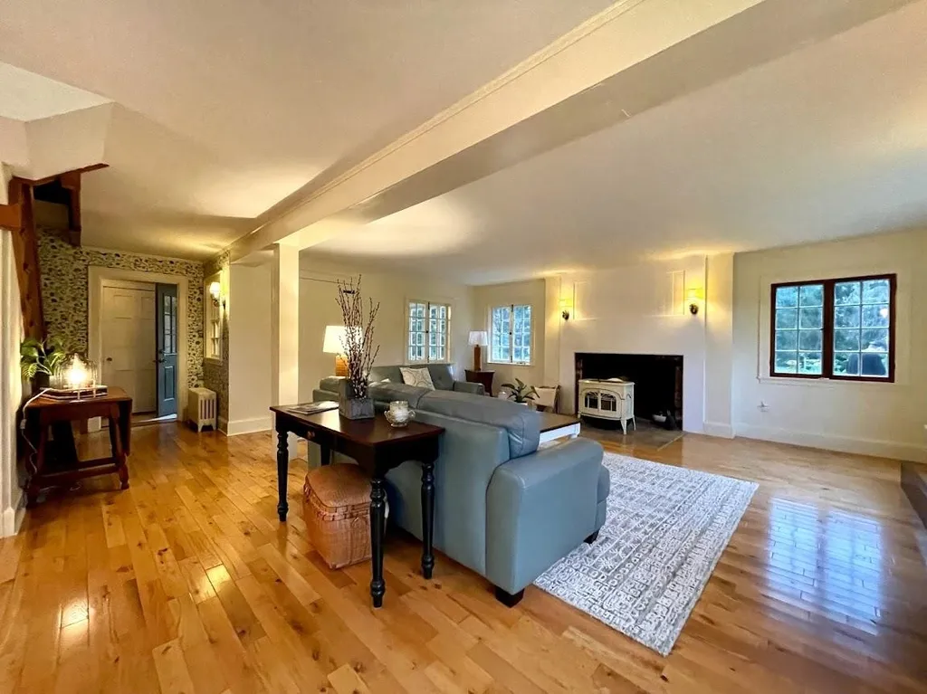 30 Mcmahon Drive Whitefield NH 03598