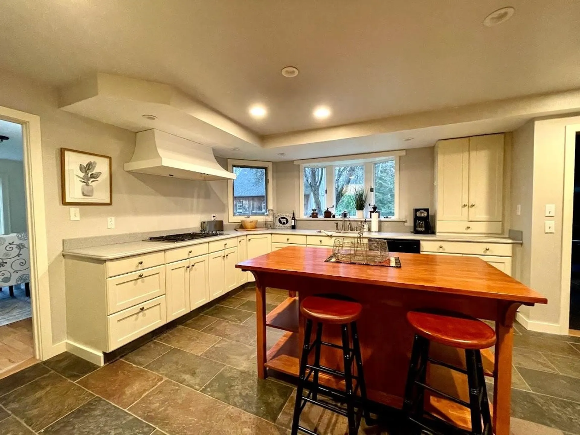 30 Mcmahon Drive Whitefield NH 03598