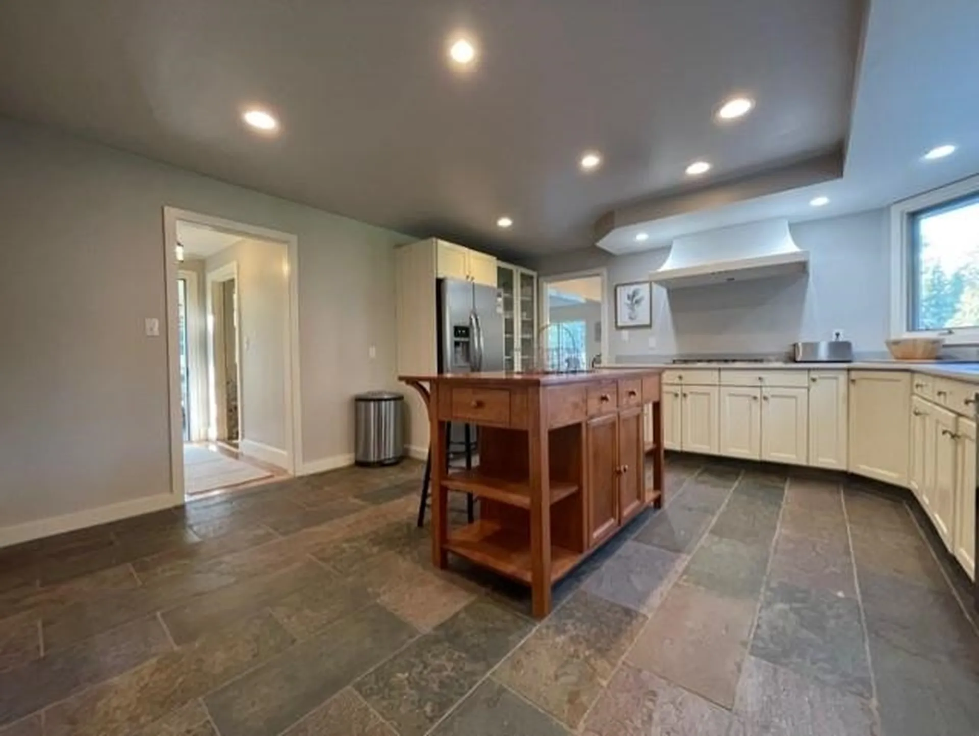 30 Mcmahon Drive Whitefield NH 03598