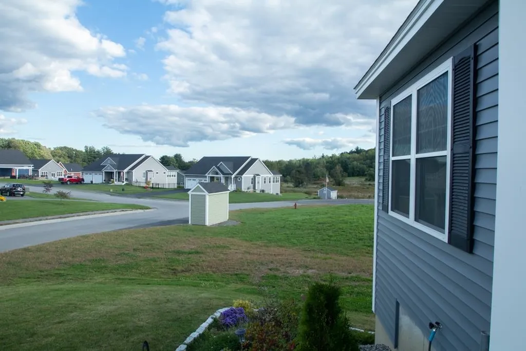 76 Sunningdale Drive Somersworth NH 03878