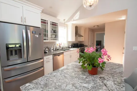 76 Sunningdale Drive Somersworth NH 03878