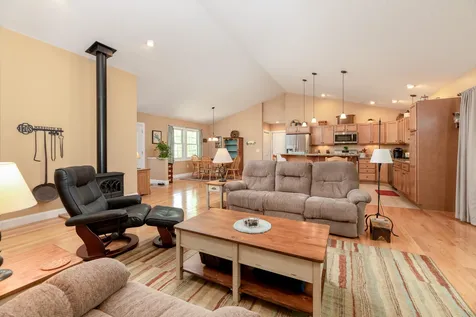 4 Clover Ridge Road Meredith NH 03253