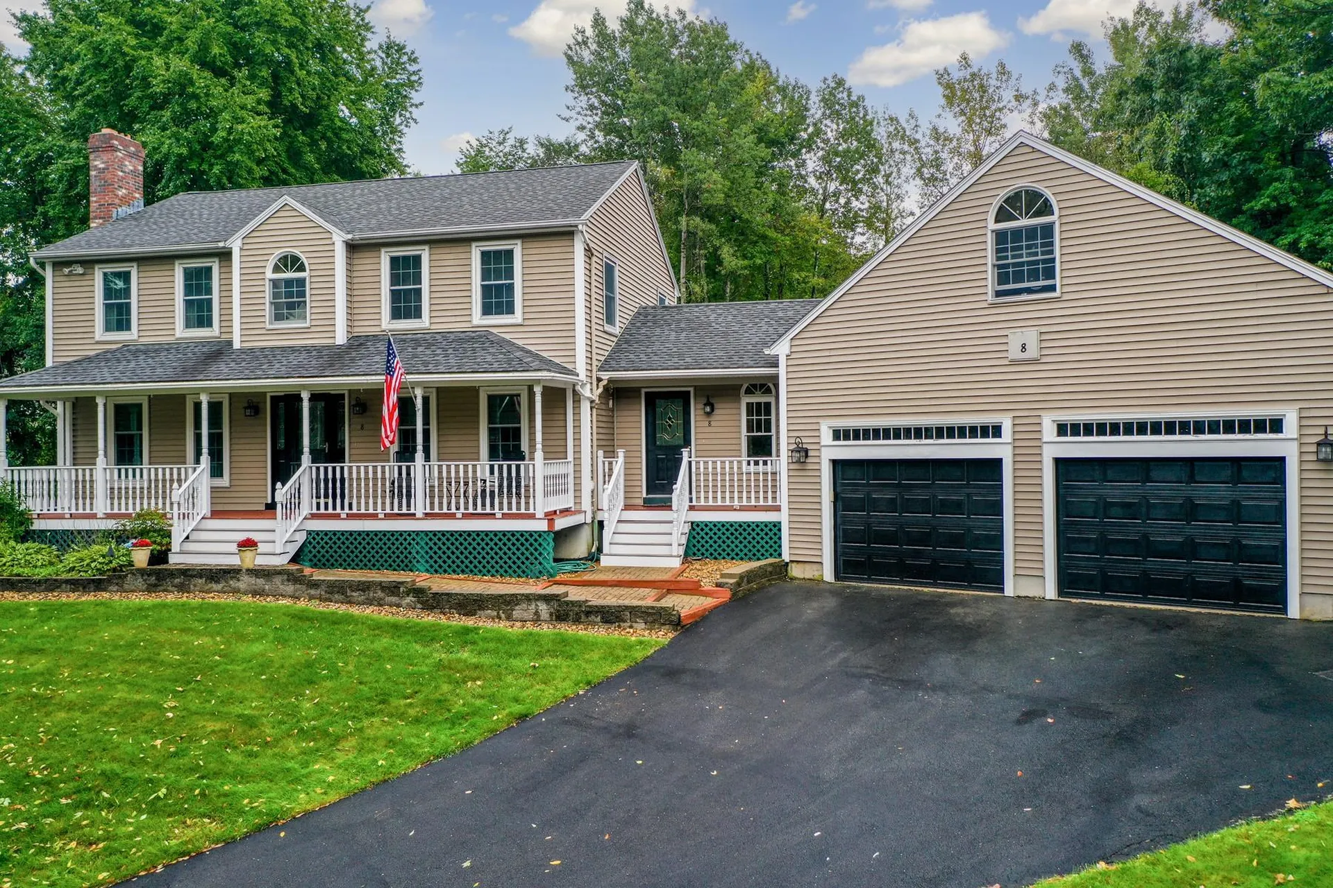 8 Mountain View Drive Hudson NH 03051