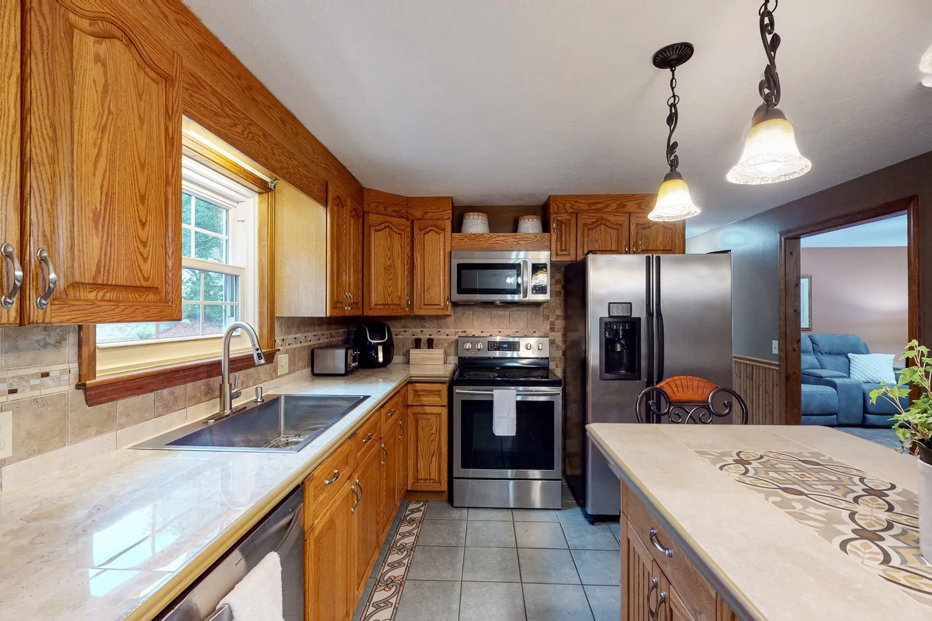 8 Mountain View Drive Hudson NH 03051