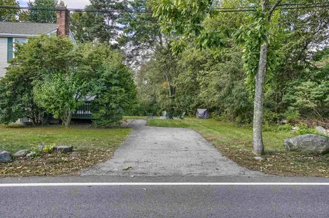 67 Butler Street Salem NH 03079