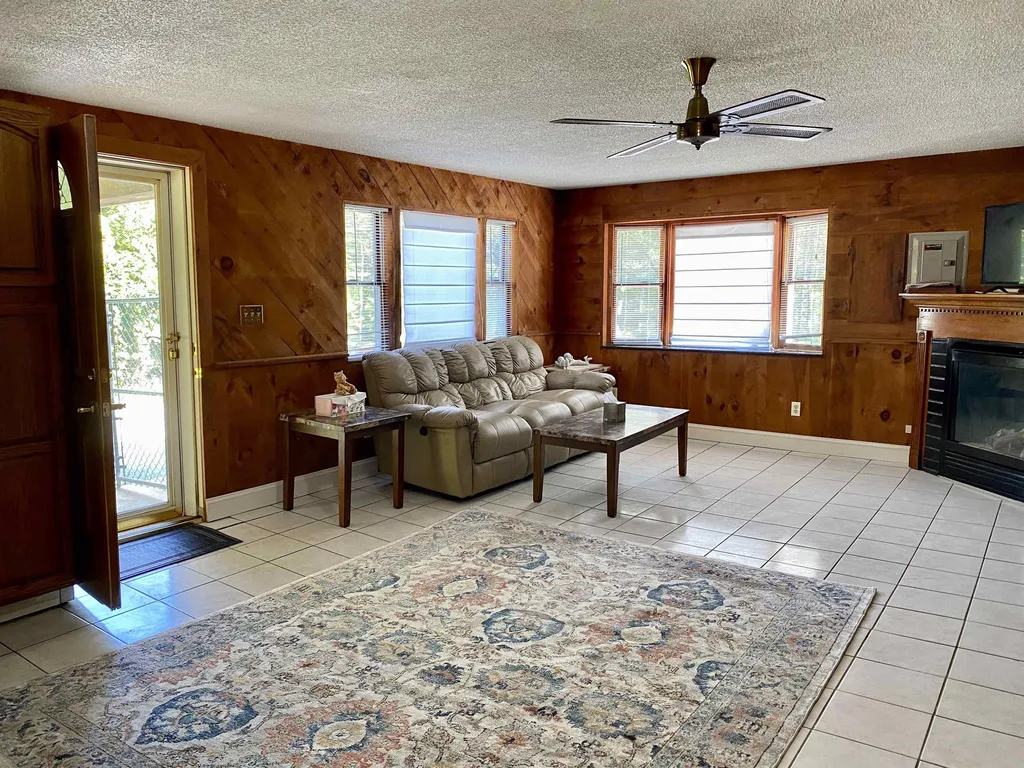 114 Hurricane Road Belmont NH 03220