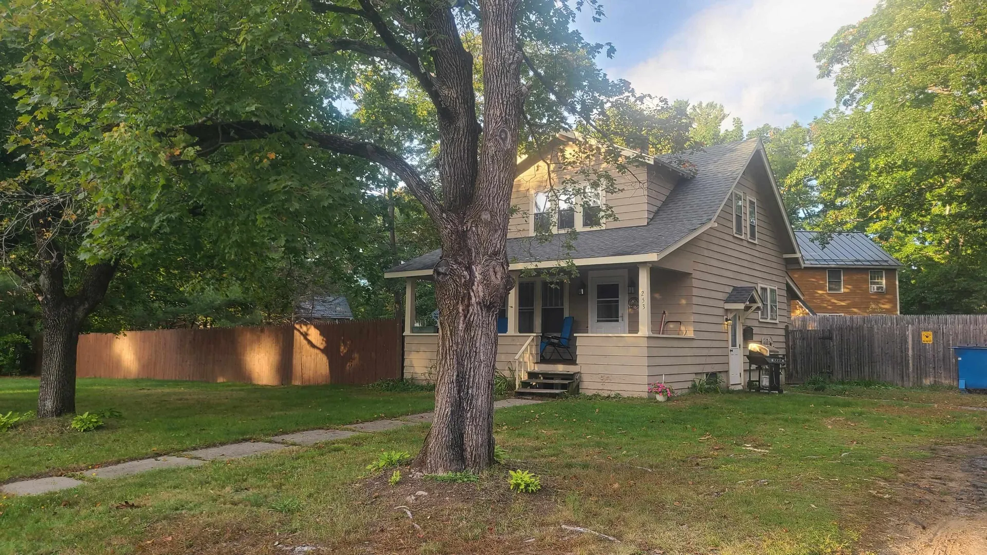 253 Maple Avenue Claremont NH 03743