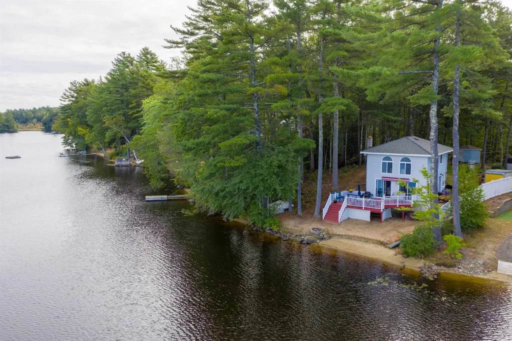 56 Northside Road Lee NH 03861