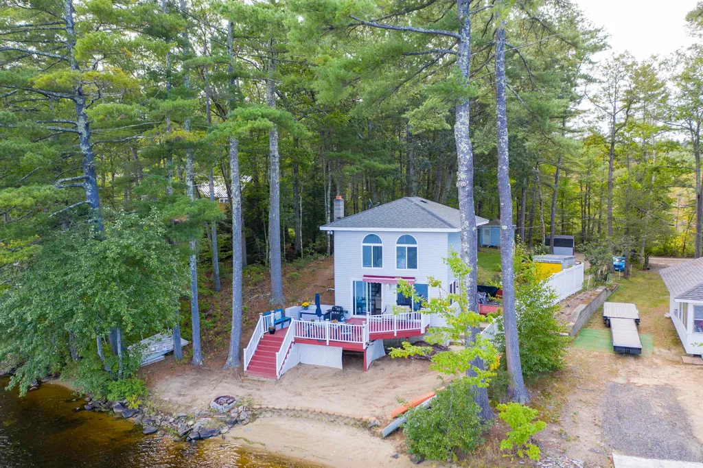 56 Northside Road Lee NH 03861