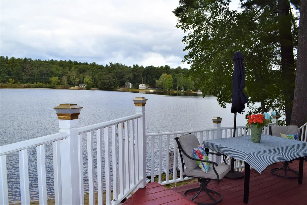 56 Northside Road Lee NH 03861