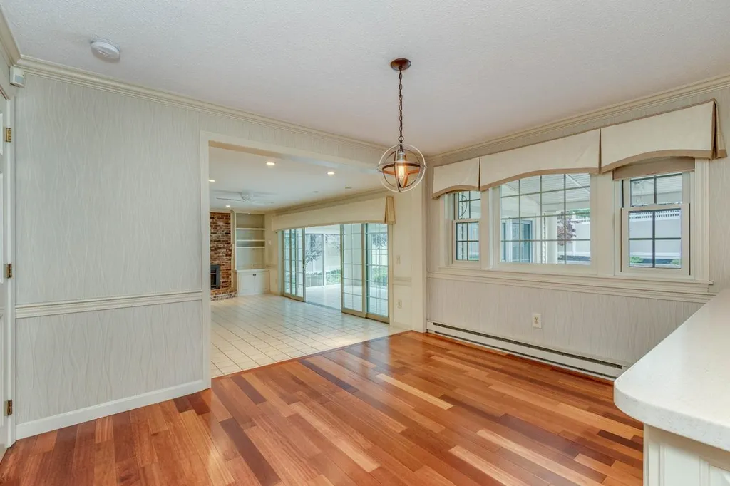 744 Coral Avenue Manchester NH 03104
