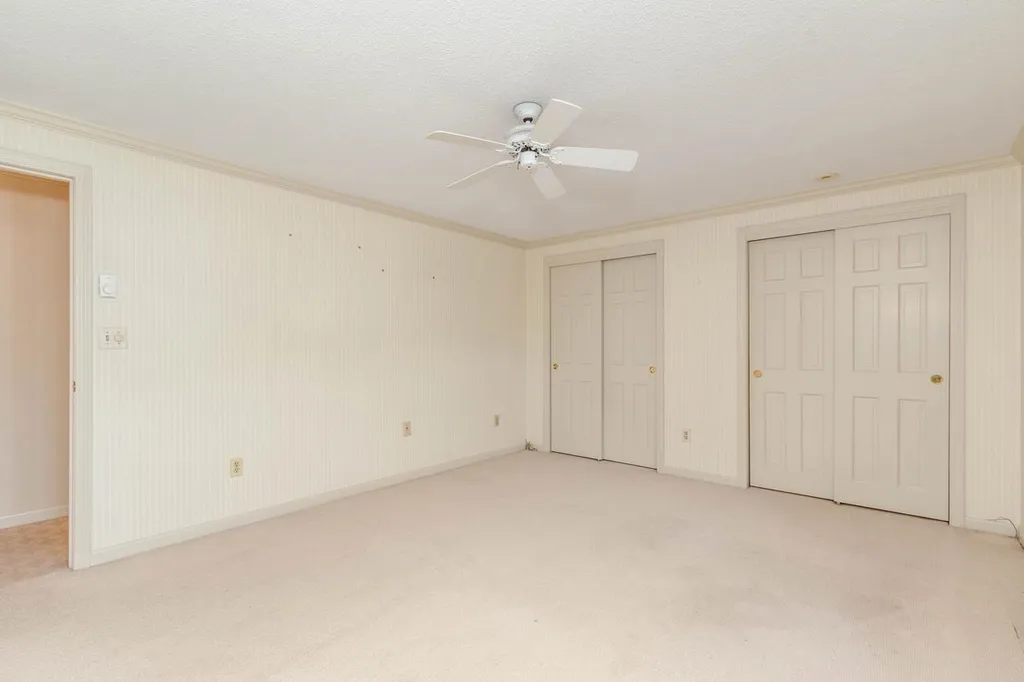 744 Coral Avenue Manchester NH 03104