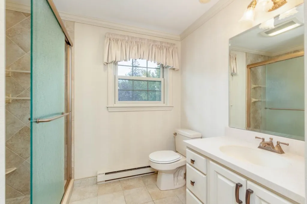 744 Coral Avenue Manchester NH 03104