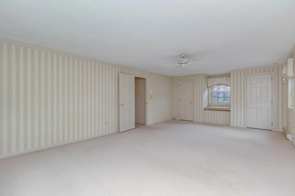 744 Coral Avenue Manchester NH 03104