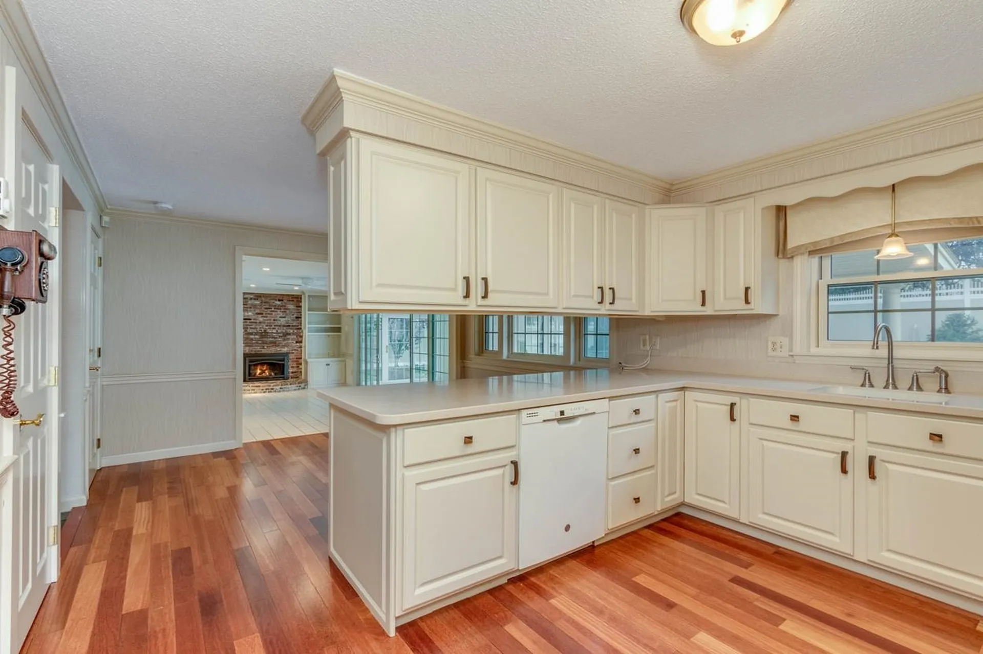 744 Coral Avenue Manchester NH 03104