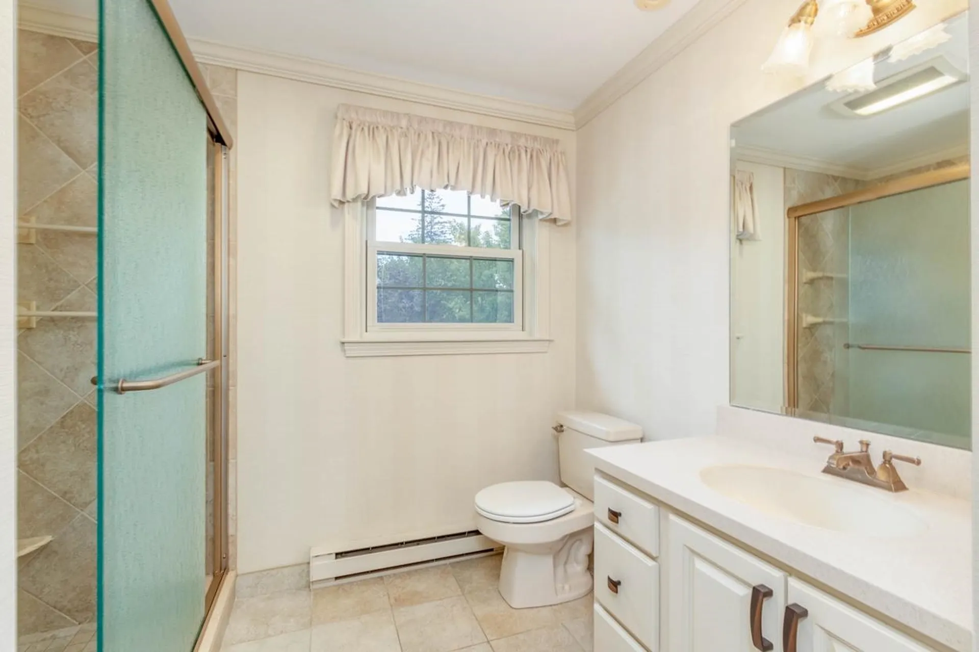 744 Coral Avenue Manchester NH 03104